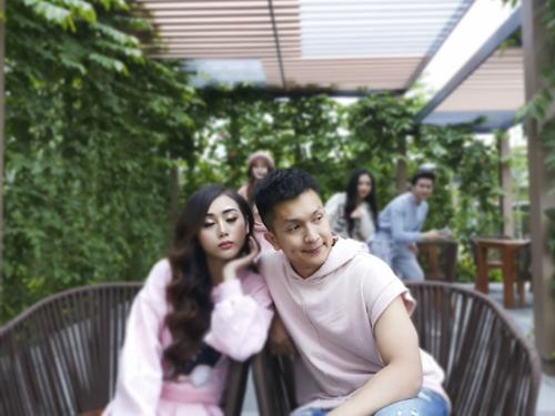 Bí kíp chụp ảnh selfie Tết nghìn like với hội bạn thân-3