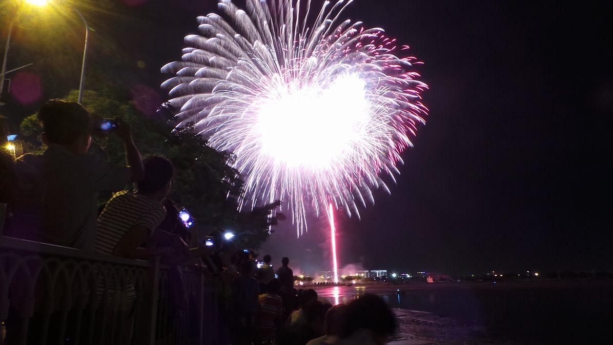 Điểm bắn pháo hoa giao thừa không thể bỏ qua-3