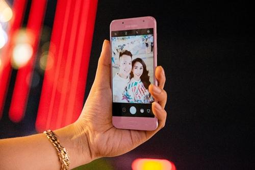 Tuyệt chiêu chụp hình đôi siêu tình cảm mùa Valentine-1