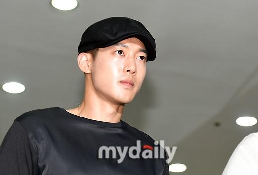 Sao Hàn 9/2: Sau 4 năm, mỹ nam Vườn sao băng được tuyên trắng án vụ kiện hành hung bạn gái-1