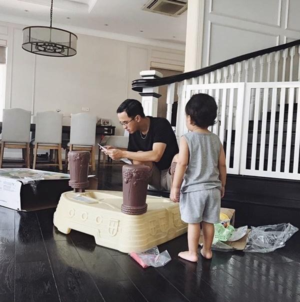 Những sao nhí triệu đô chưa từng một lần được công khai dung nhan của làng showbiz Việt-3