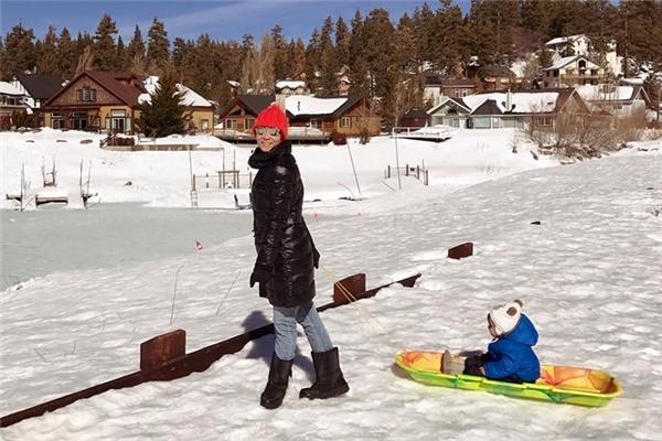 Những sao nhí triệu đô chưa từng một lần được công khai dung nhan của làng showbiz Việt-13