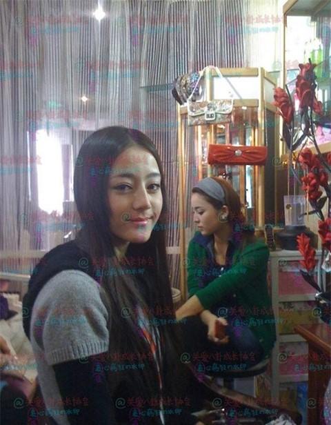 Loạt mỹ nhân Hoa ngữ vẫn đẹp xuất sắc bất chấp ống kính trộm của người qua đường-6