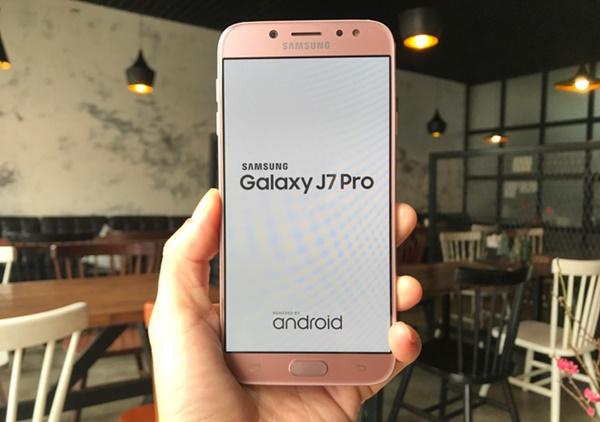 Top 4 smartphone ngon, bổ, rẻ, trong khoảng 6-9 triệu đồng-4