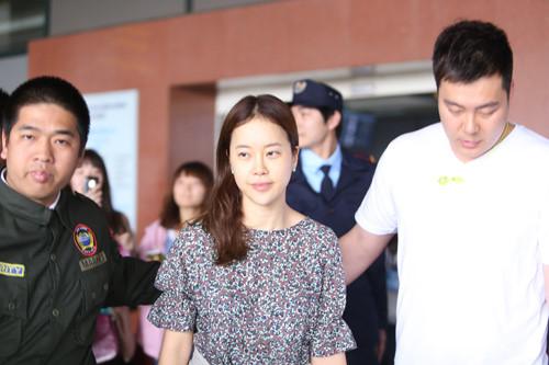 Baek Ji Young chật vật kiếm tiền, lo liệu cho chồng bị bắt vì ma túy-3