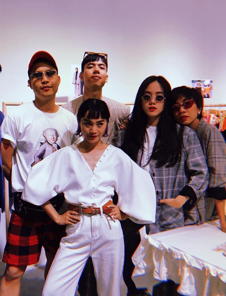 Hot girl - hot boy Việt: Huy Cung bị fans phanh phui ảnh dìm hàng trên sân khấu Vì yêu mà đến-9