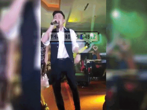 Đàm Vĩnh Hưng công khai cảnh cáo fan nữ sàm sỡ bộ phận nhạy cảm của Dương Triệu Vũ-3