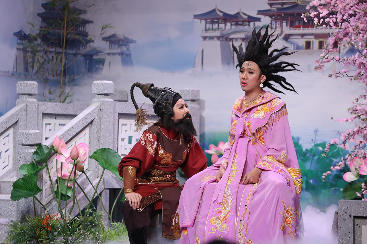 Không ngờ cũng có lúc Trấn Thành phũ phàng: Hari Won đã héo úa-2