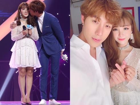 Hot girl - hot boy Việt: Ly Kute khoe con trai Khoai Tây trổ tài làm nhạc công siêu đáng yêu-13