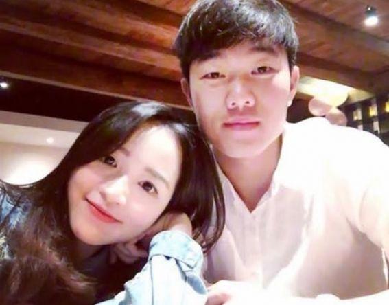 Một phút lỡ lầm, bạn gái Xuân Trường chiếm sóng toàn bộ làng giải trí tuần qua-5