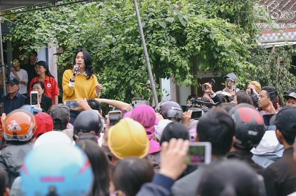 Một triệu biểu cảm đặc biệt của Mỹ Tâm trong chuyến từ thiện khép lại năm 2017 đại thắng-2