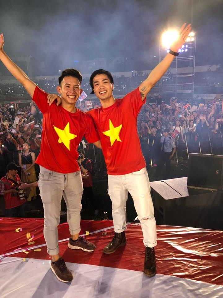 Đón Tết, Công Phượng đảo ngói - dung mạo bảnh bao đốn tim chị em-8