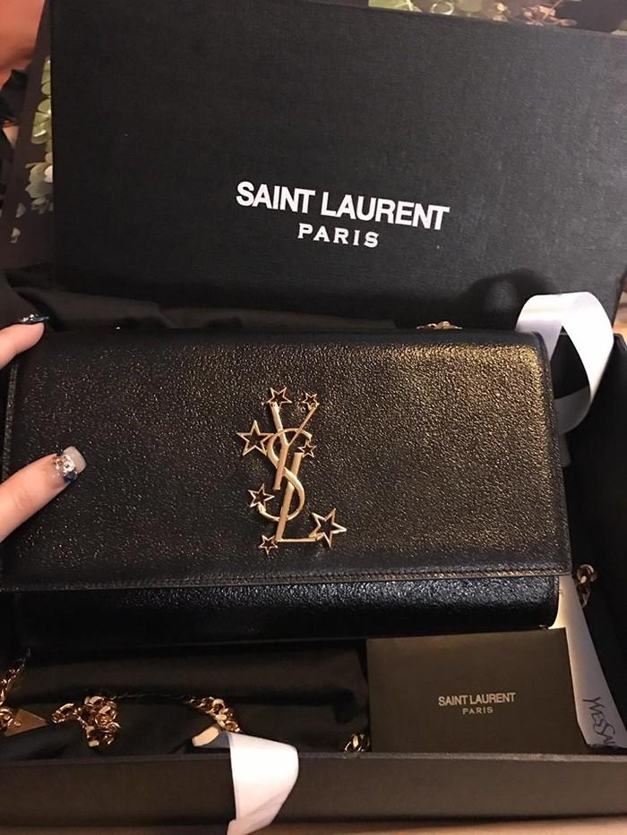 Có chị xinh đẹp, giỏi giang em gái Angela Phương Trinh ngày càng quyến rũ, người dát toàn đồ hiệu-4