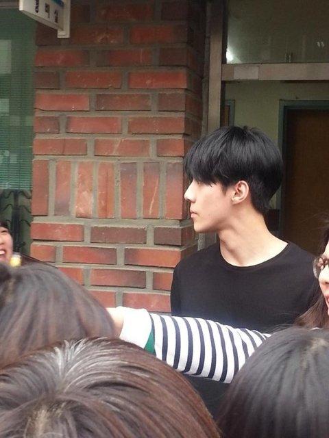 Dung mạo xuất sắc dù nói không với photoshop của loạt sao hạng A xứ Hàn-12