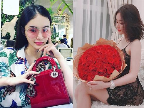 Có chị xinh đẹp, giỏi giang em gái Angela Phương Trinh ngày càng quyến rũ, người 'dát' toàn đồ hiệu