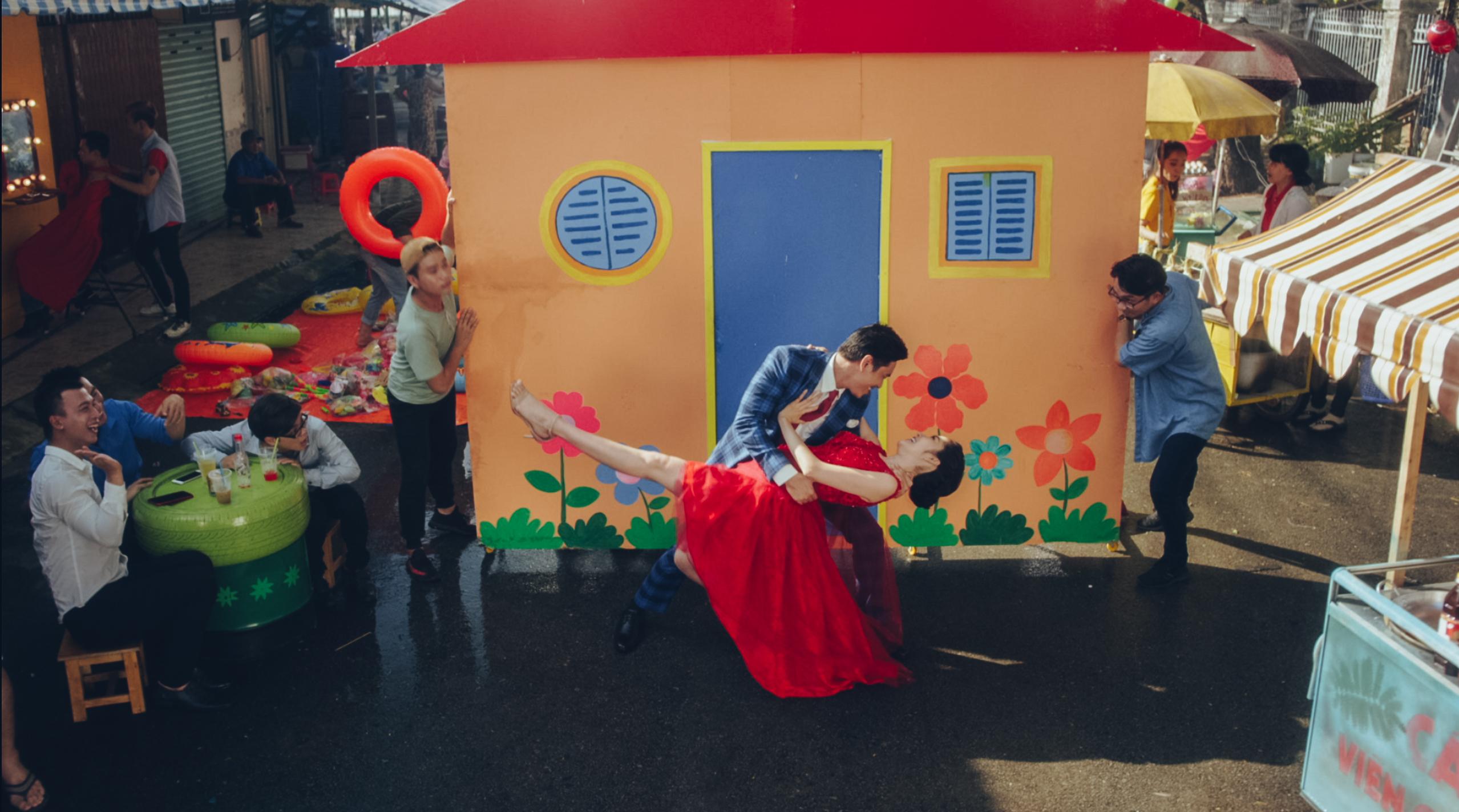 Kiều Minh Tuấn và Nam Em tung MV Túp lều lý tưởng sôi động đón Xuân-3