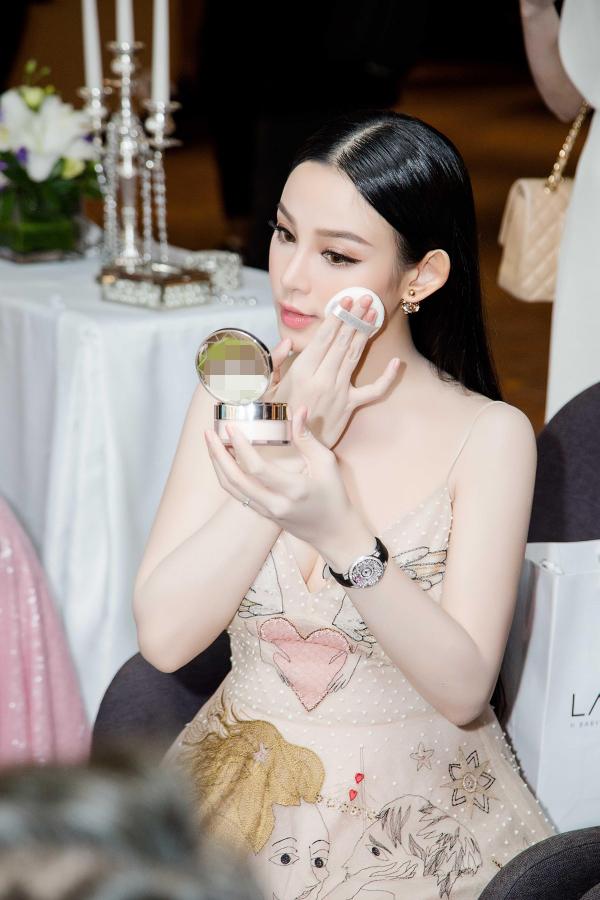 Chân dung 4 cô gái Việt làm dâu con nhà tài phiệt: xinh đẹp, giỏi giang và rất được cưng chiều-7