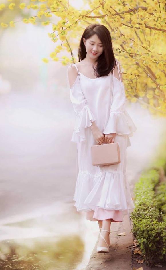 Hot girl - hot boy Việt: Sau tỏ tình lãng mạn trên truyền hình, Yến Tatoo lộ ảnh tấm bé xinh lung linh-6