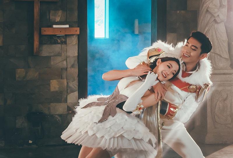 Quang Đăng, Phạm Thanh Thảo, Thái Thùy Linh làm gì trong ngày Valentine?-2