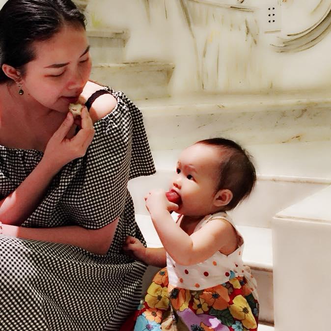 Tin sao Việt: Trấn Thành đừng dại ngủ khi Hari Won vẫn đang thức!-7