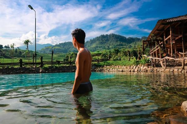 Tạm bỏ quên đời, thư giãn ở suối nước nóng đẹp quên lối về-3