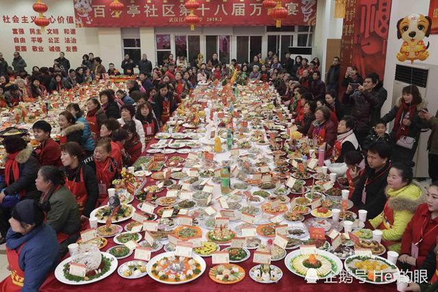 Choáng váng với đại tiệc tất niên hoành tráng hàng ngàn món không nhà nào sánh kịp-5