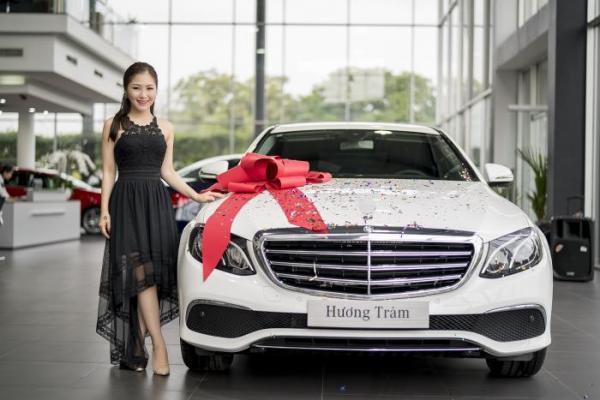 Sao Việt đua nhau mua nhà, sắm hàng hiệu tiền tỷ ăn tết-2