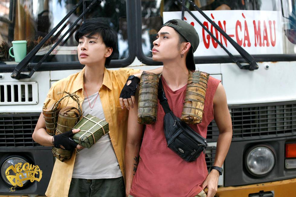 Về quê ăn Tết: Chuyến xe về quê nhí nhố và thấm đẫm tình người dịp cuối năm-5