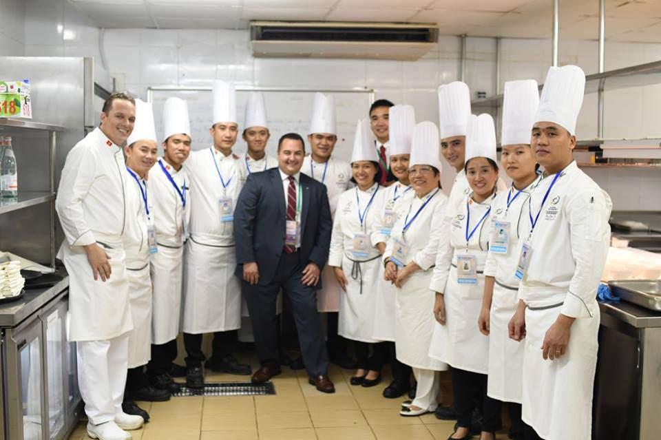 Đầu bếp đệ nhất Hà Nội: 70 tuổi chưa bao giờ có thời gian đi sắm Tết-3