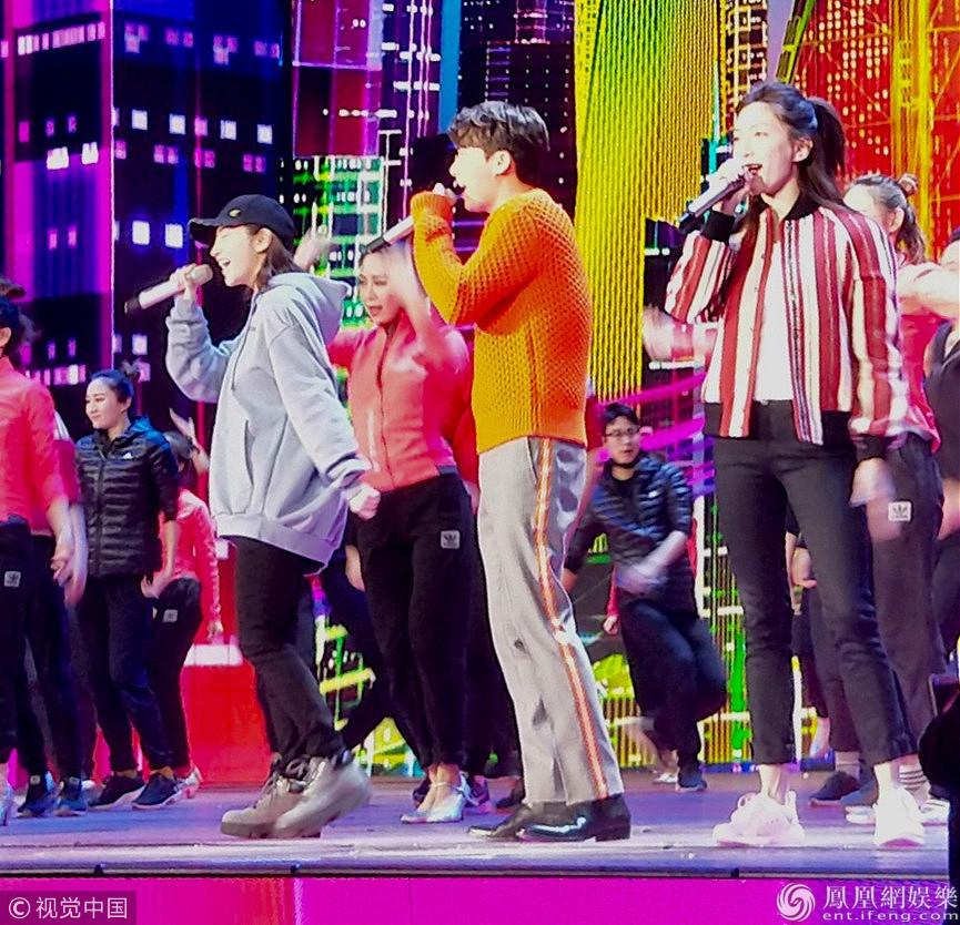 Dàn sao Trung Quốc tổng duyệt cho Gala chào xuân lớn nhất năm-5