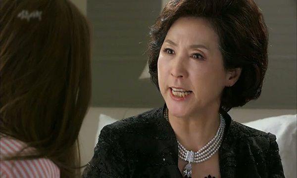 Biếu bố mẹ chồng 30 triệu tiêu Tết, vẫn bị chê bẻ chê bai-3