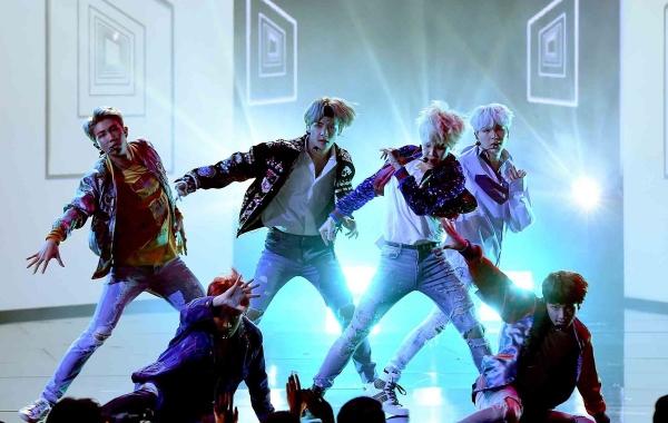 7 câu hỏi nhức nhối mà fan Kpop cần được trả lời trong năm 2018-2