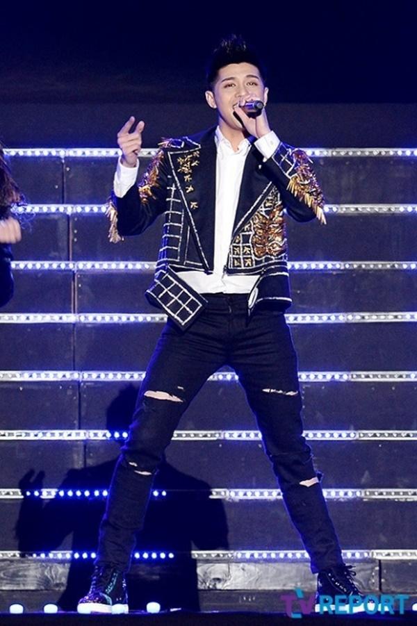 Những đại diện Vpop nào sẽ làm rạng danh Việt Nam trên ‘đấu trường’ quốc tế 2018?-6