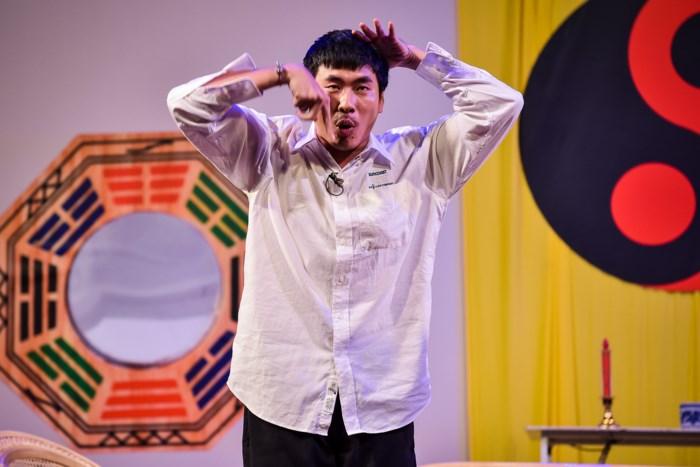 Kịch Tết có Hoài Linh, Trường Giang không hút khách như năm trước-9