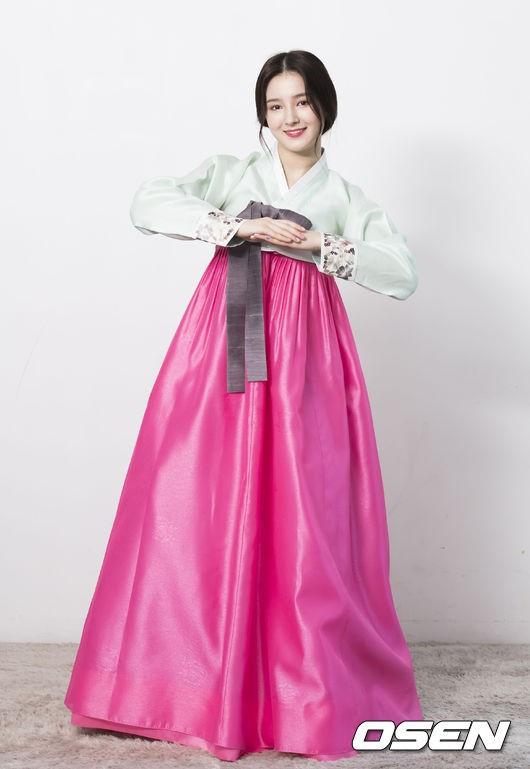 Diện Hanbok, dàn mỹ nhân Hàn khoe vẻ đẹp không tì vết-5