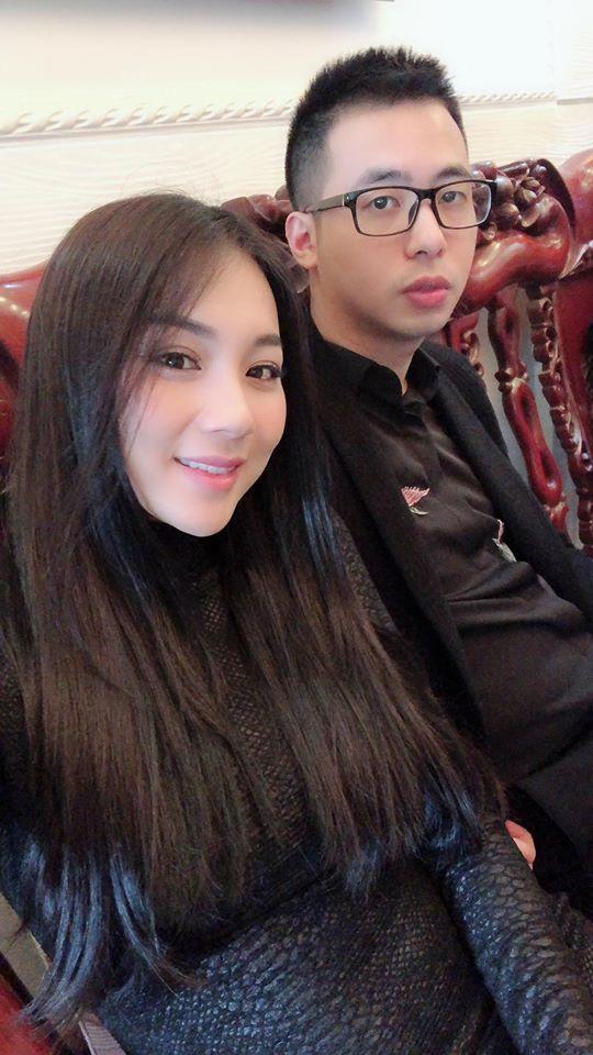 Hot girl - hot boy Việt: Trang Cherry vietsub hit Người lạ ơi! của Karik bằng 2 thứ giọng-4