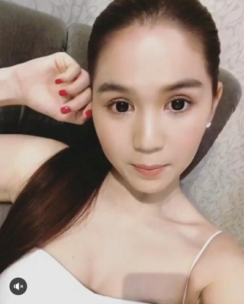 Tết này, dàn mỹ nhân Việt chọn màu nails gì để du Xuân?-2