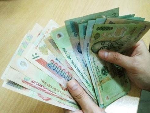 Tin vịt tết 5: Chớ để chồng cầm tiền trong ngày Tết