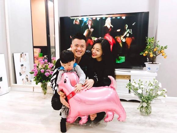 Hot girl - hot boy Việt: Trọn bộ ảnh đi chơi tết không thể yêu hơn của mẹ con Ly Kute-8