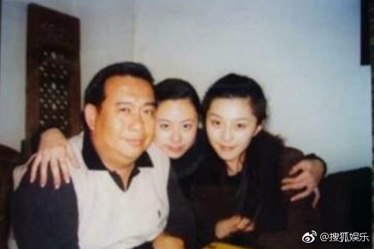 Triệu Vy - Phạm Băng Băng bị đồng nghiệp tiết lộ quá khứ đen tối với cần sa và cuộc sống buông thả?-3