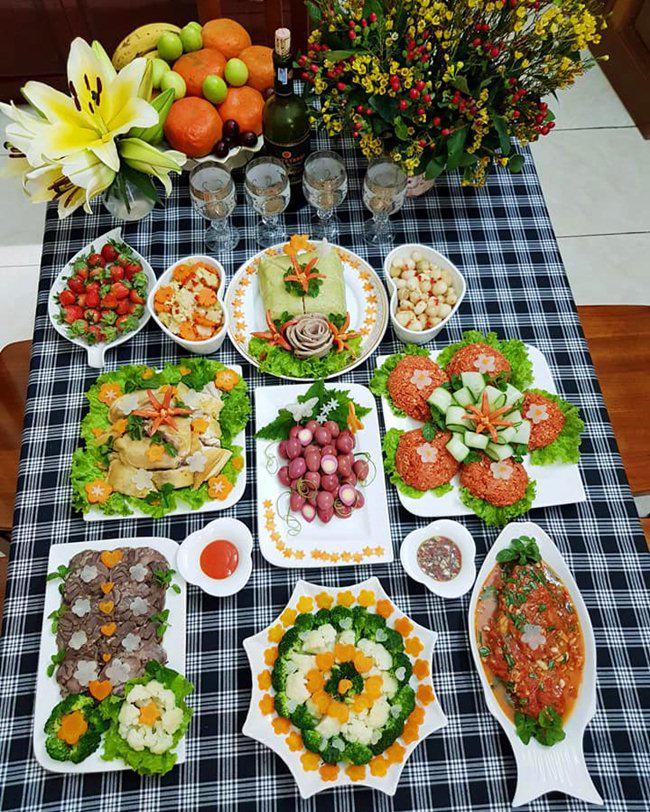 Chị em khoe các mâm cỗ Tết đẹp, kỳ công trên mạng xã hội-8