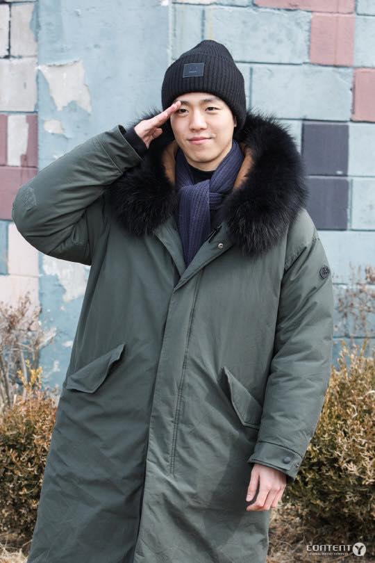 Sao Hàn 19/2: Sao nhí đình đám một thời Lee Hyun Woo lên đường nhập ngũ-1