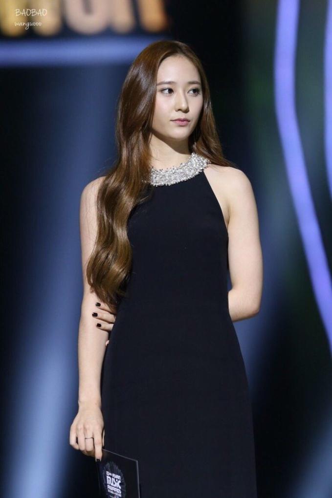 4 nữ thần tượng sinh năm 1994 không chỉ xinh đẹp mà còn có gu thời trang sành điệu nhất Kpop-3