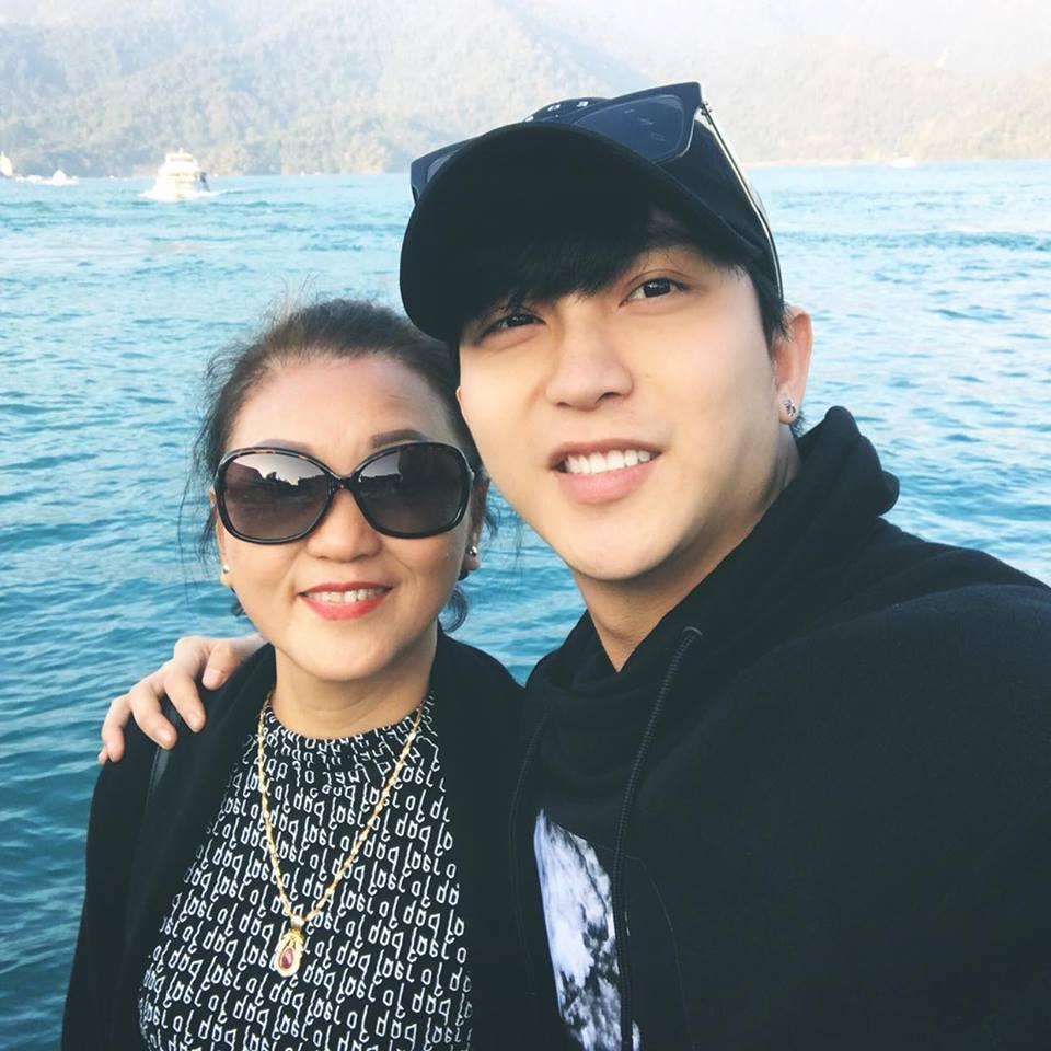 Hot girl - hot boy Việt: Minh Châu hội ngộ Trung Dũng Sĩ cùng song ca phía sau vô lăng-7