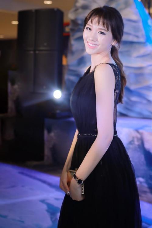 Bí quyết trang điểm ‘không tuổi’ của bà xã Trấn Thành ở đời thường và trên thảm đỏ-6