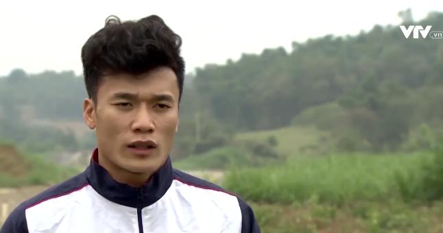 Tự sự ngày trở về của các cầu thủ U23 Việt Nam: Chỉ mong chiếc xe buýt đi mãi như thế!-13