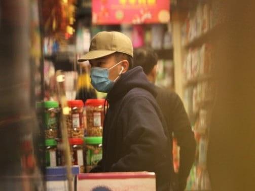 Tài tử Lộc đỉnh ký rục rịch cưới vợ ở tuổi 63-4