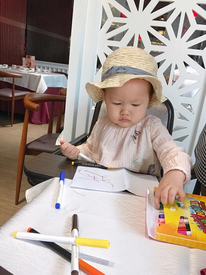 Tin sao Việt: Đông Nhi khoe ảnh giường chiếu ngày đầu năm-10