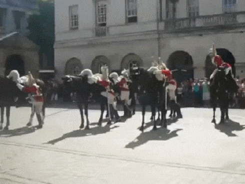 Nhất quỷ, nhì ma thứ ba chắc chắn... học trò-1