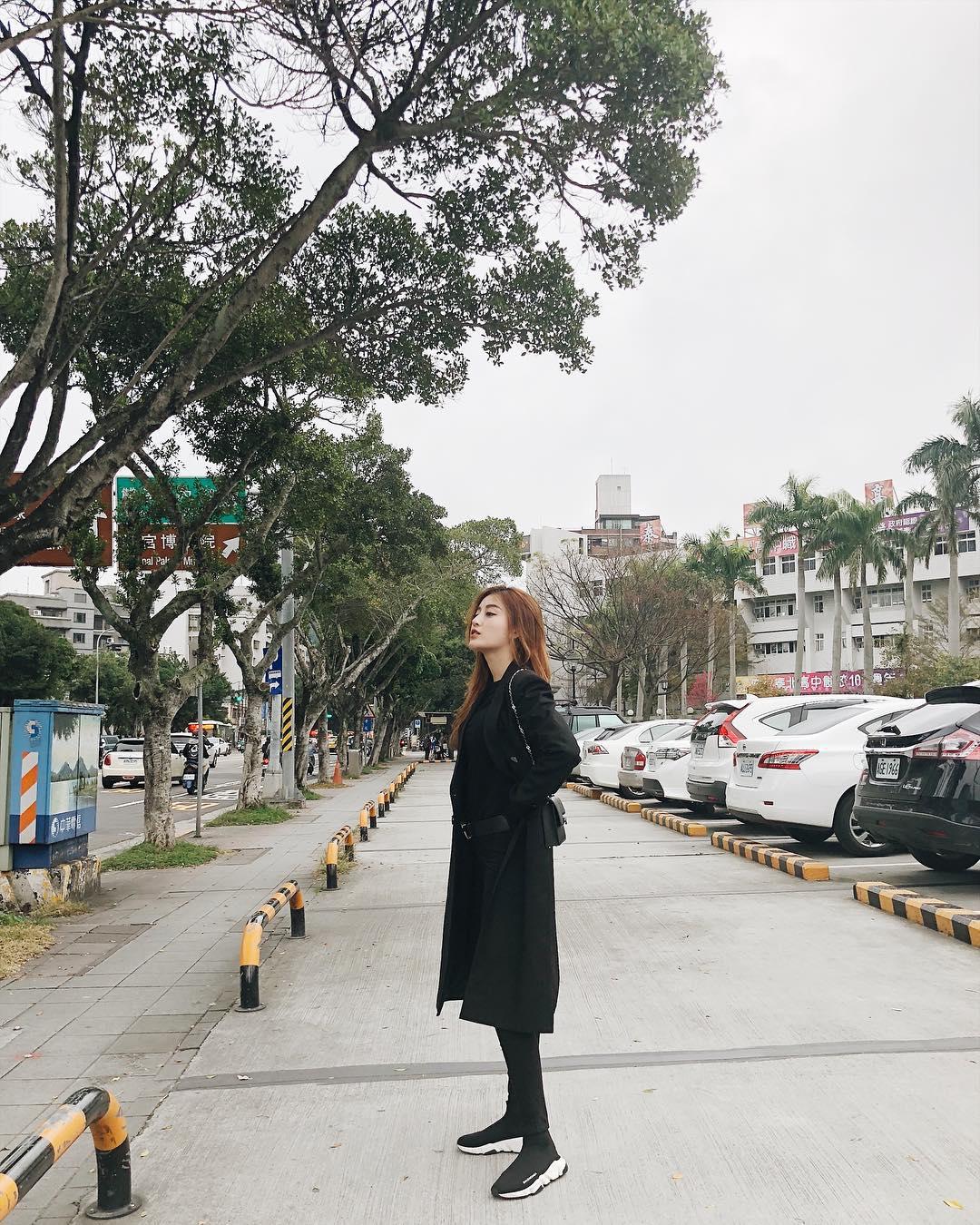 Tin sao Việt: Tăng Thanh Hà hạnh phúc trong vòng tay ông xã ở dinh thự triệu đô-9